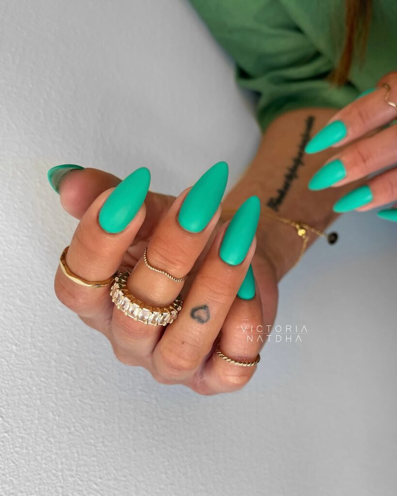 matte nalis